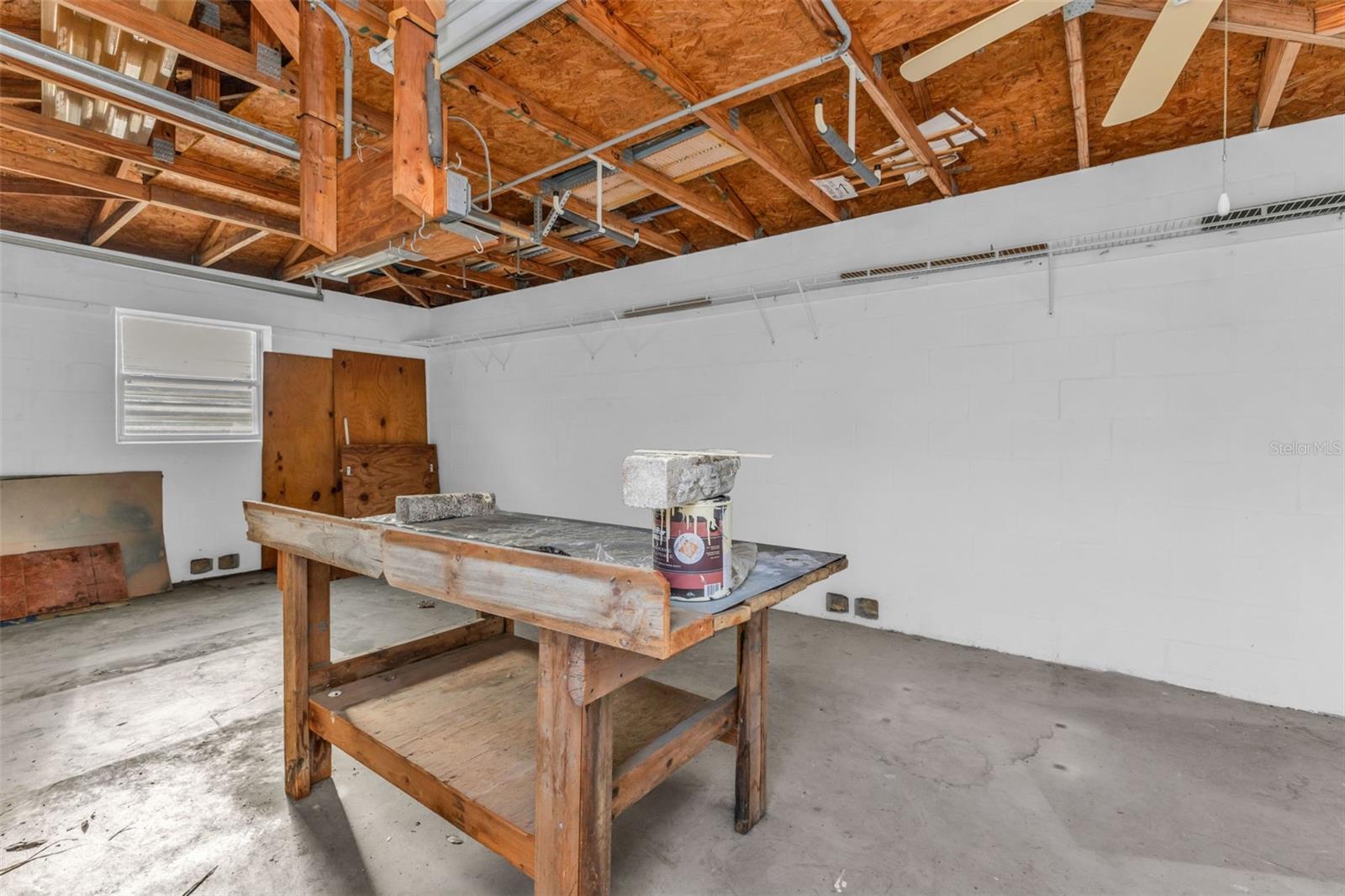 Image 40 of 66 For 18939 Ayrshire Circle