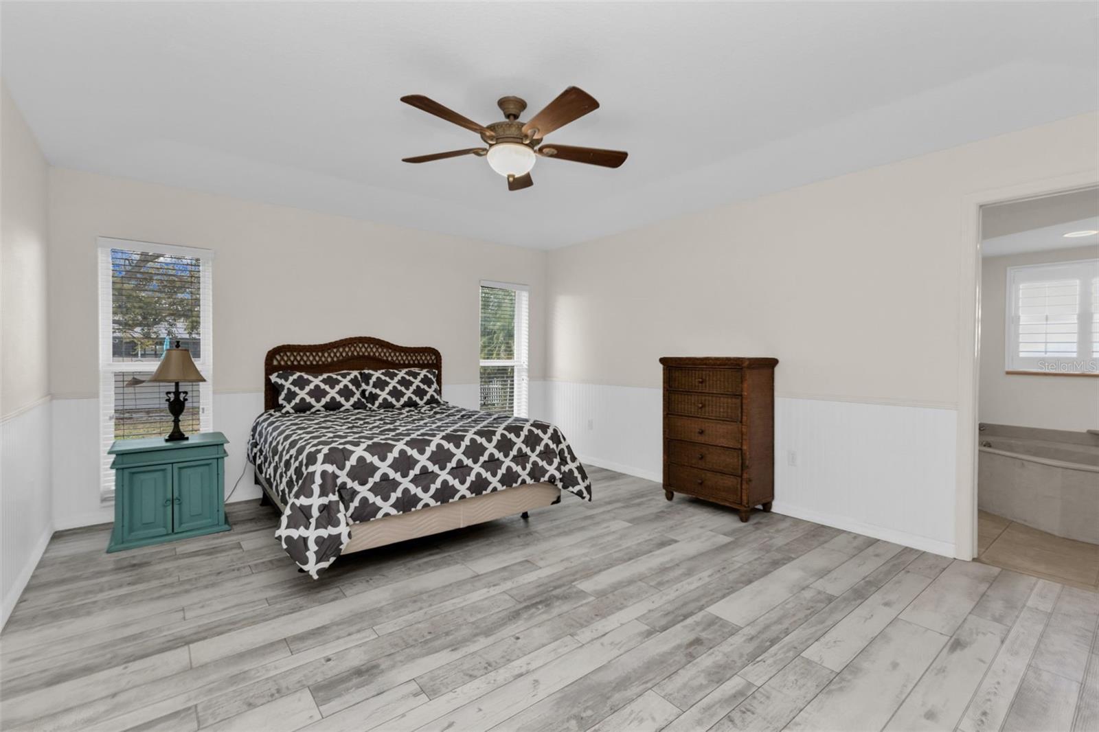 Image 6 of 66 For 18939 Ayrshire Circle