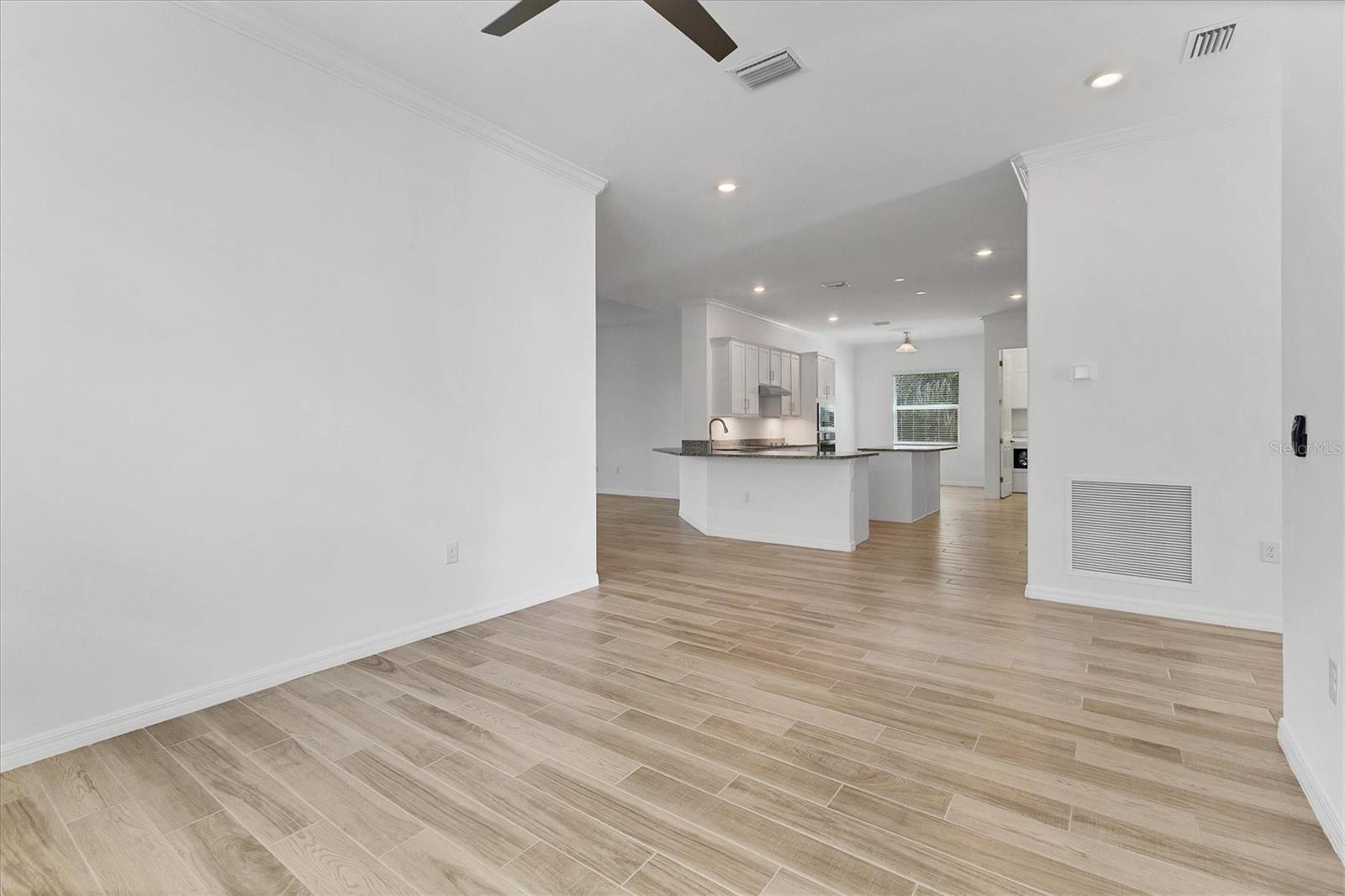 Image 14 of 67 For 25246 Keygrass Court