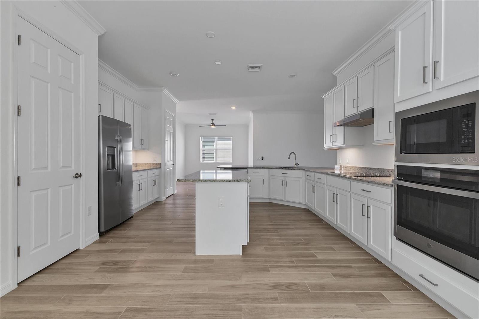 Image 8 of 67 For 25246 Keygrass Court