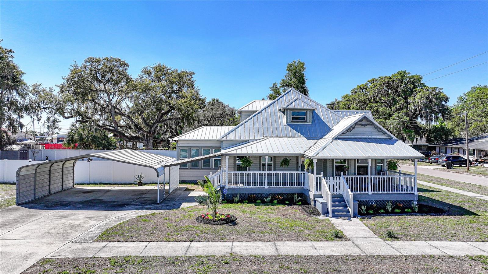 Image 2 of 62 For 127 5th Street W