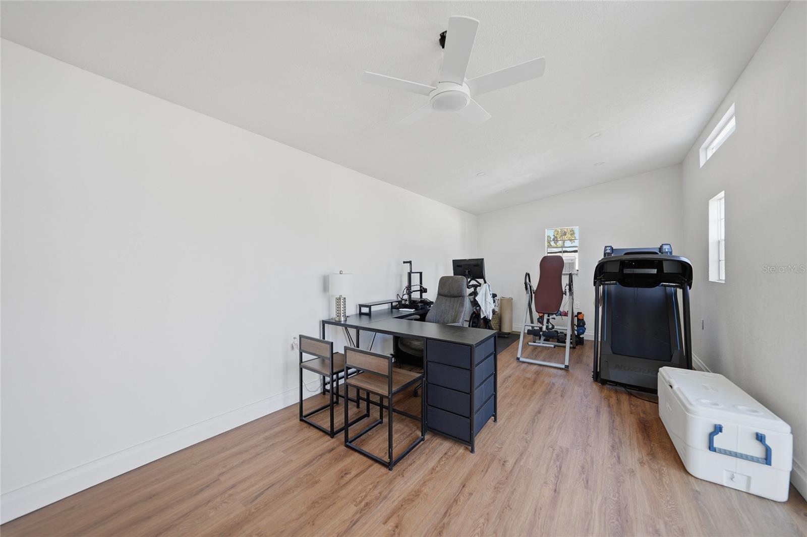 Image 31 of 62 For 127 5th Street W