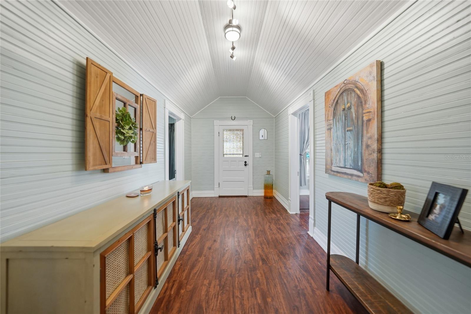 Image 4 of 62 For 127 5th Street W