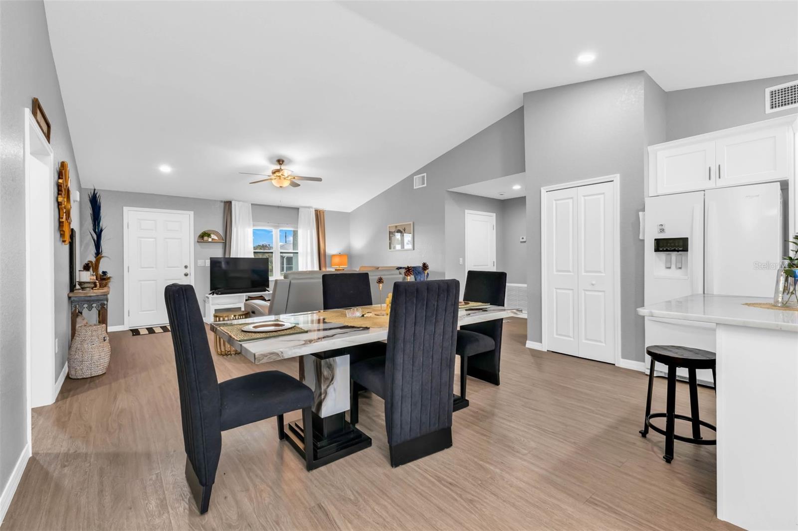 Image 13 of 27 For 11615 Orange Avenue