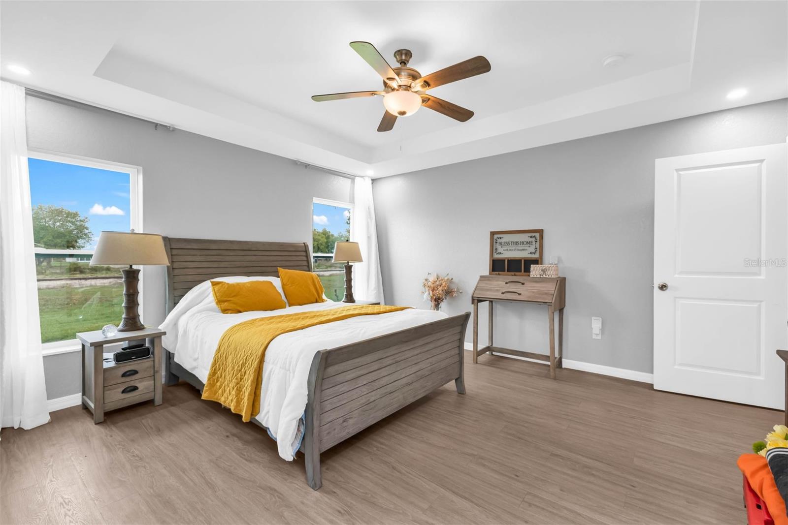 Image 15 of 27 For 11615 Orange Avenue