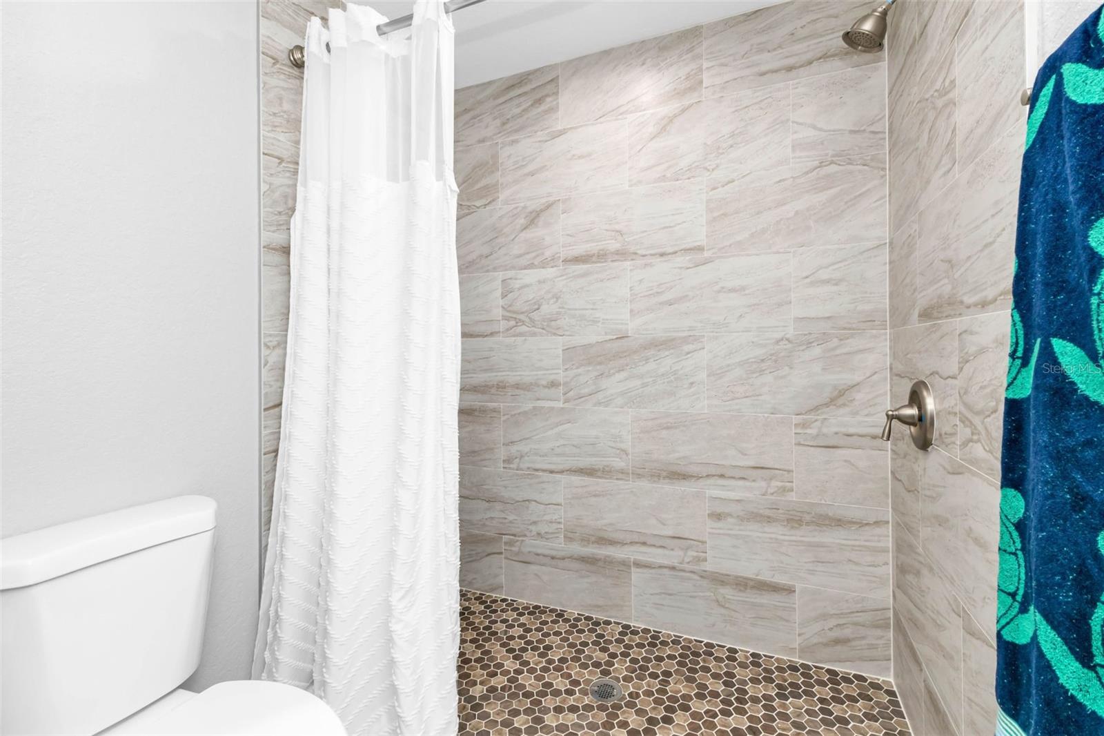 Image 17 of 27 For 11615 Orange Avenue