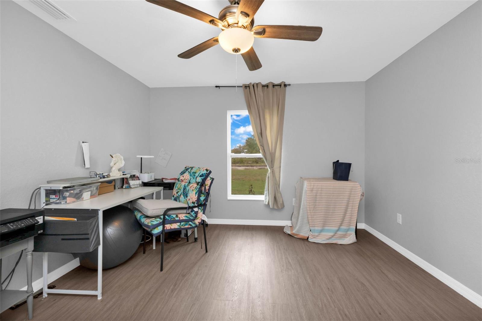 Image 21 of 27 For 11615 Orange Avenue