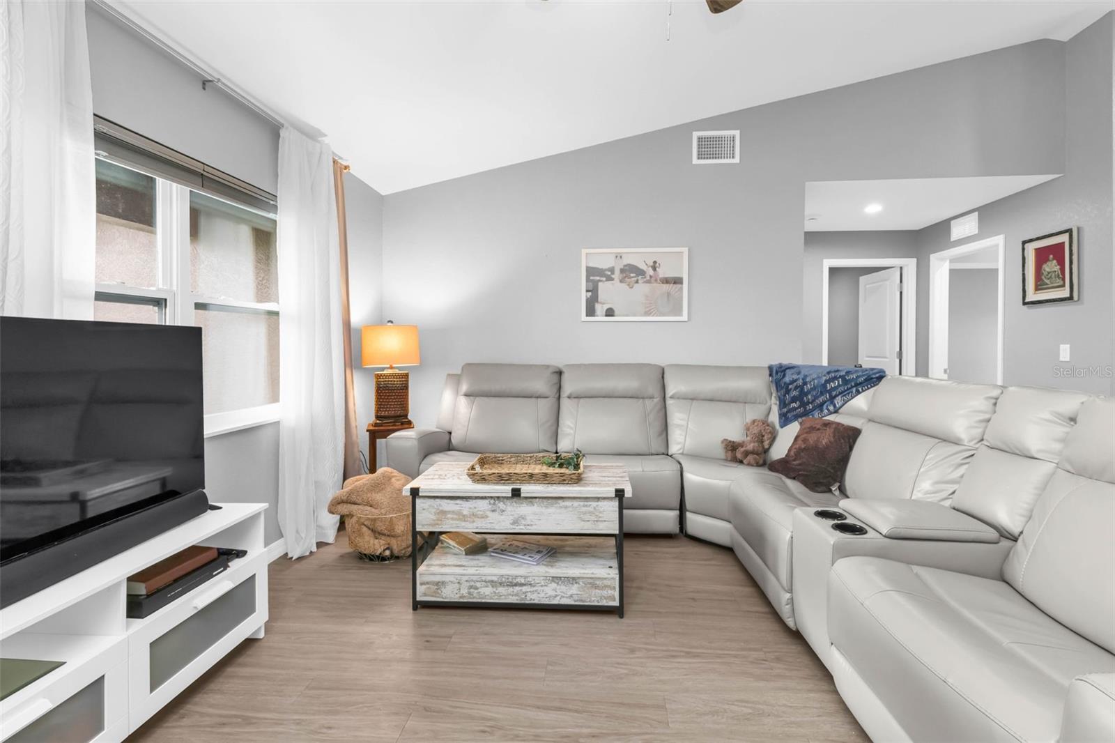 Image 5 of 27 For 11615 Orange Avenue