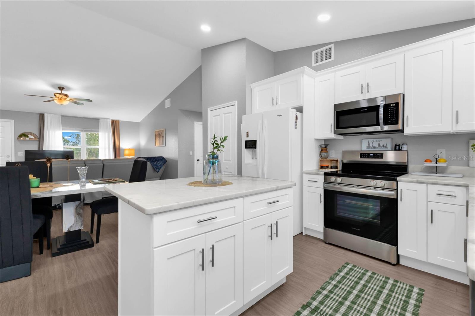 Image 7 of 27 For 11615 Orange Avenue