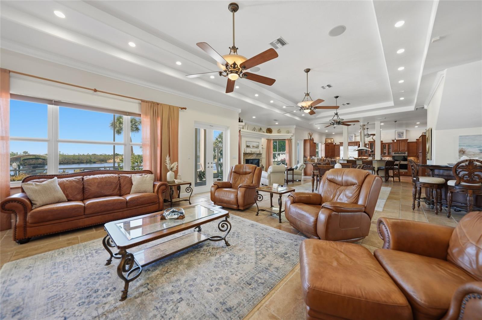 Image 10 of 70 For 8635 Riverside Drive