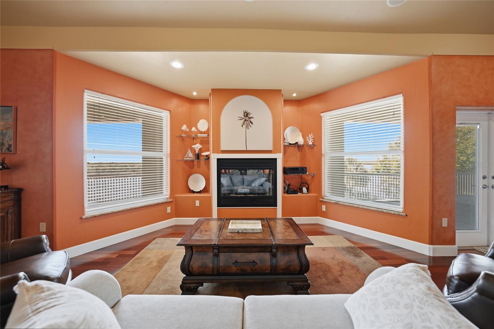 Image 22 of 70 For 8635 Riverside Drive