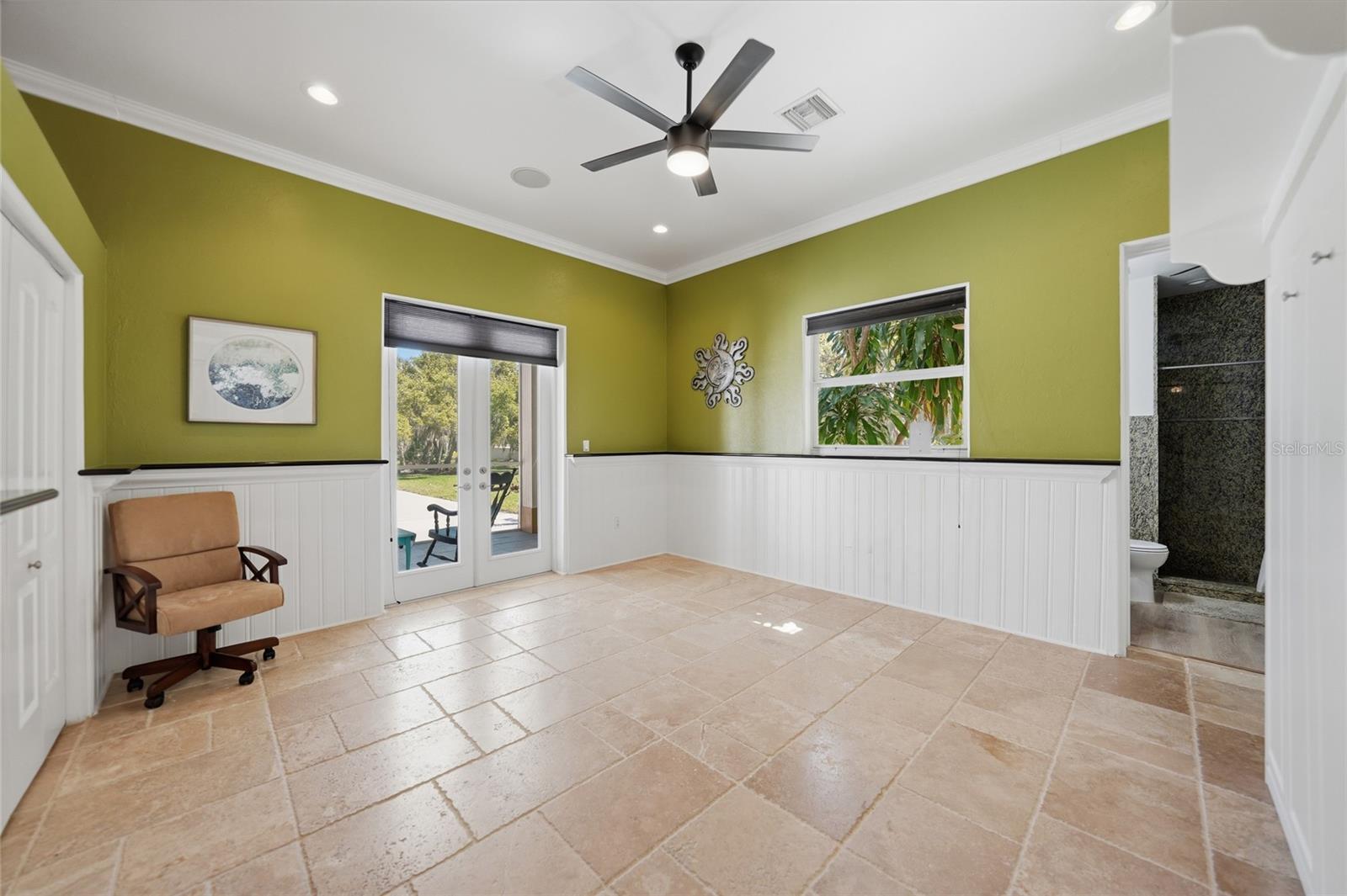 Image 31 of 70 For 8635 Riverside Drive