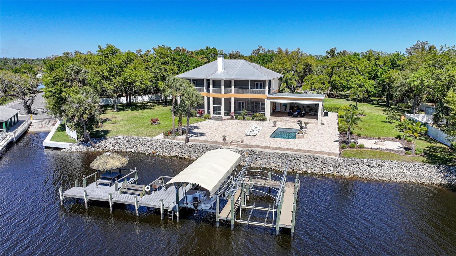 Image 61 of 70 For 8635 Riverside Drive