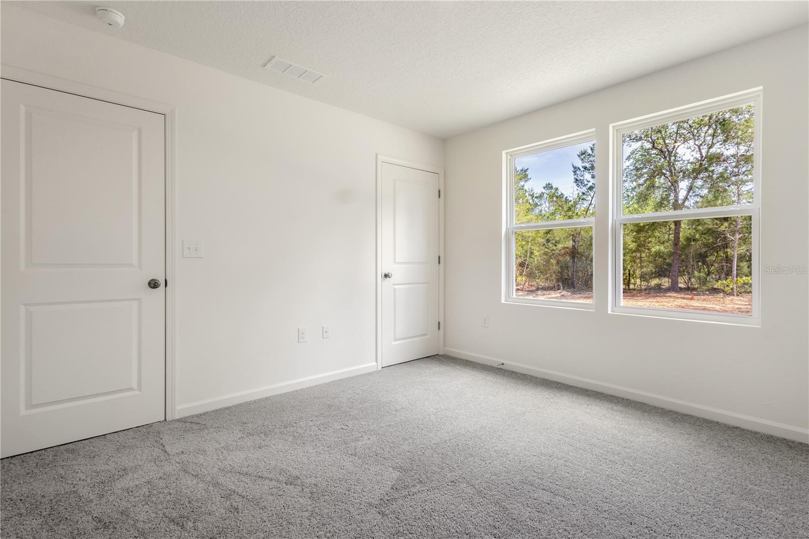 Image 12 of 13 For 5540 Chestnut Avenue