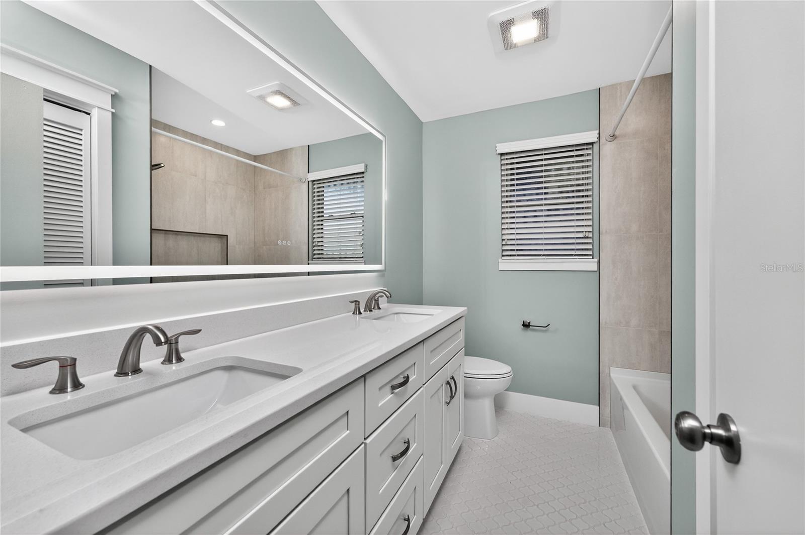 Image 25 of 38 For 3310 Tripoli Boulevard