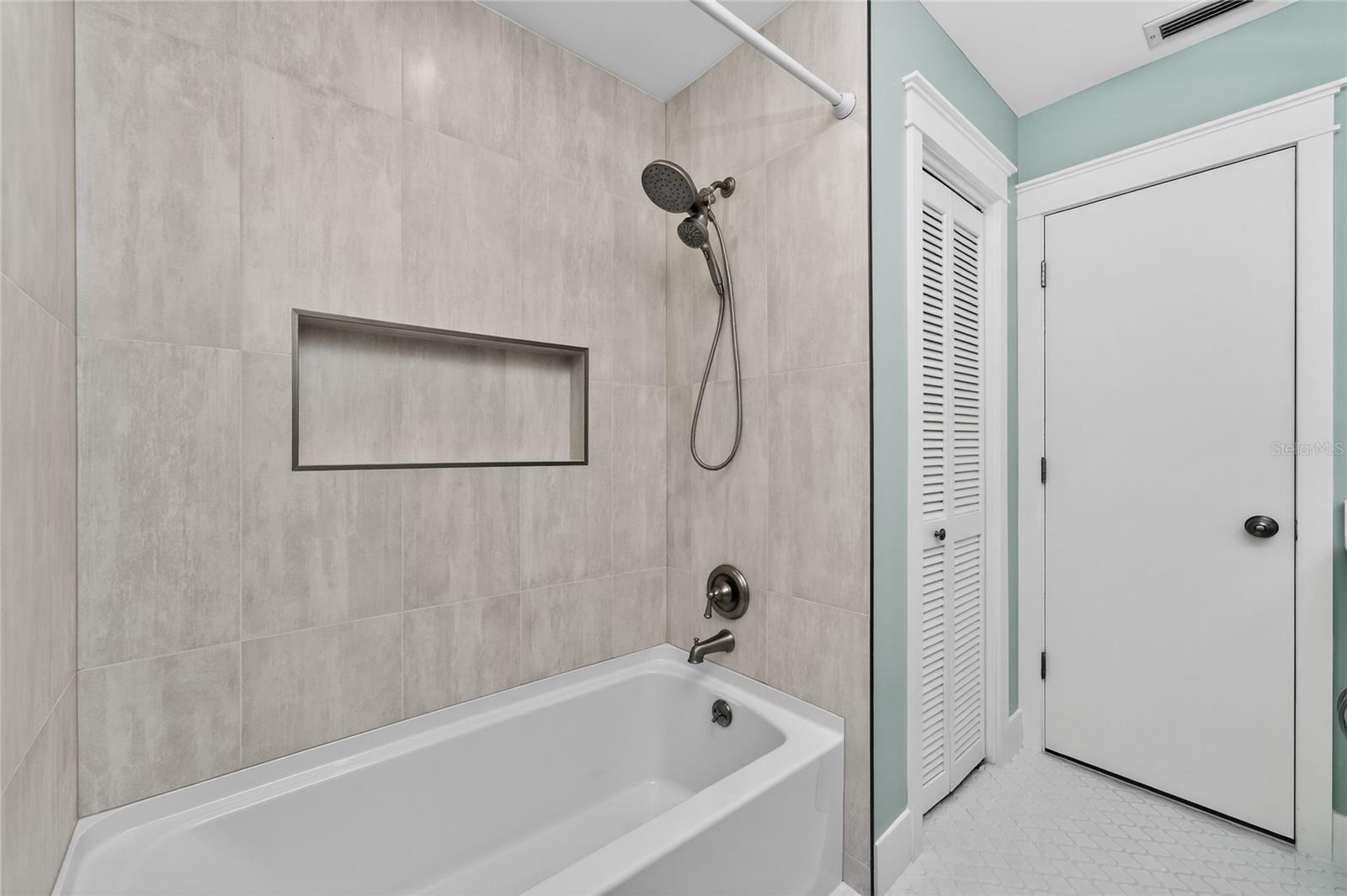 Image 27 of 38 For 3310 Tripoli Boulevard