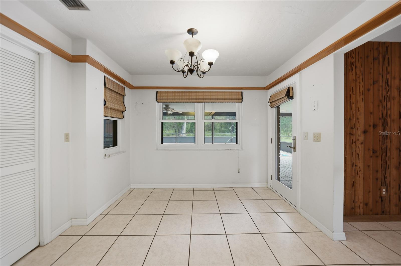 Image 14 of 61 For 5205 Carlton Avenue