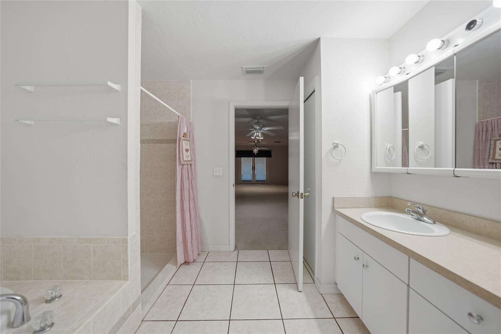 Image 28 of 61 For 5205 Carlton Avenue