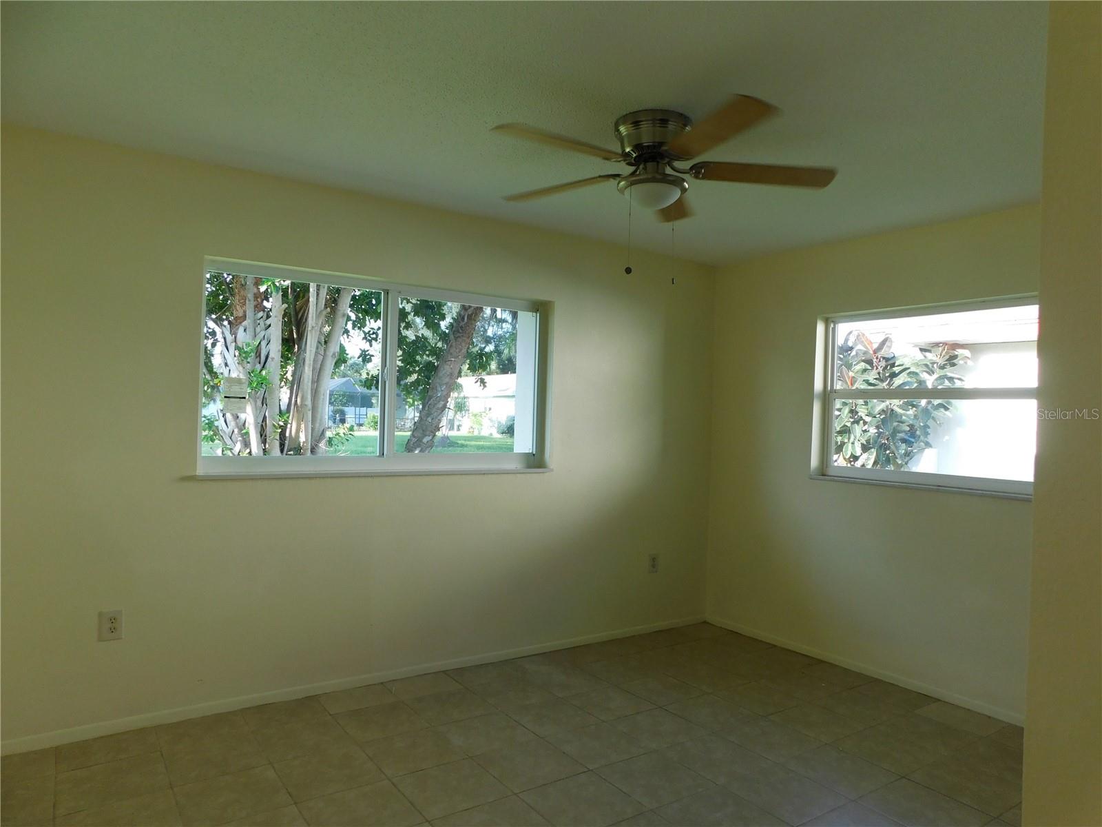 Image 12 of 30 For 21019 Randall Avenue