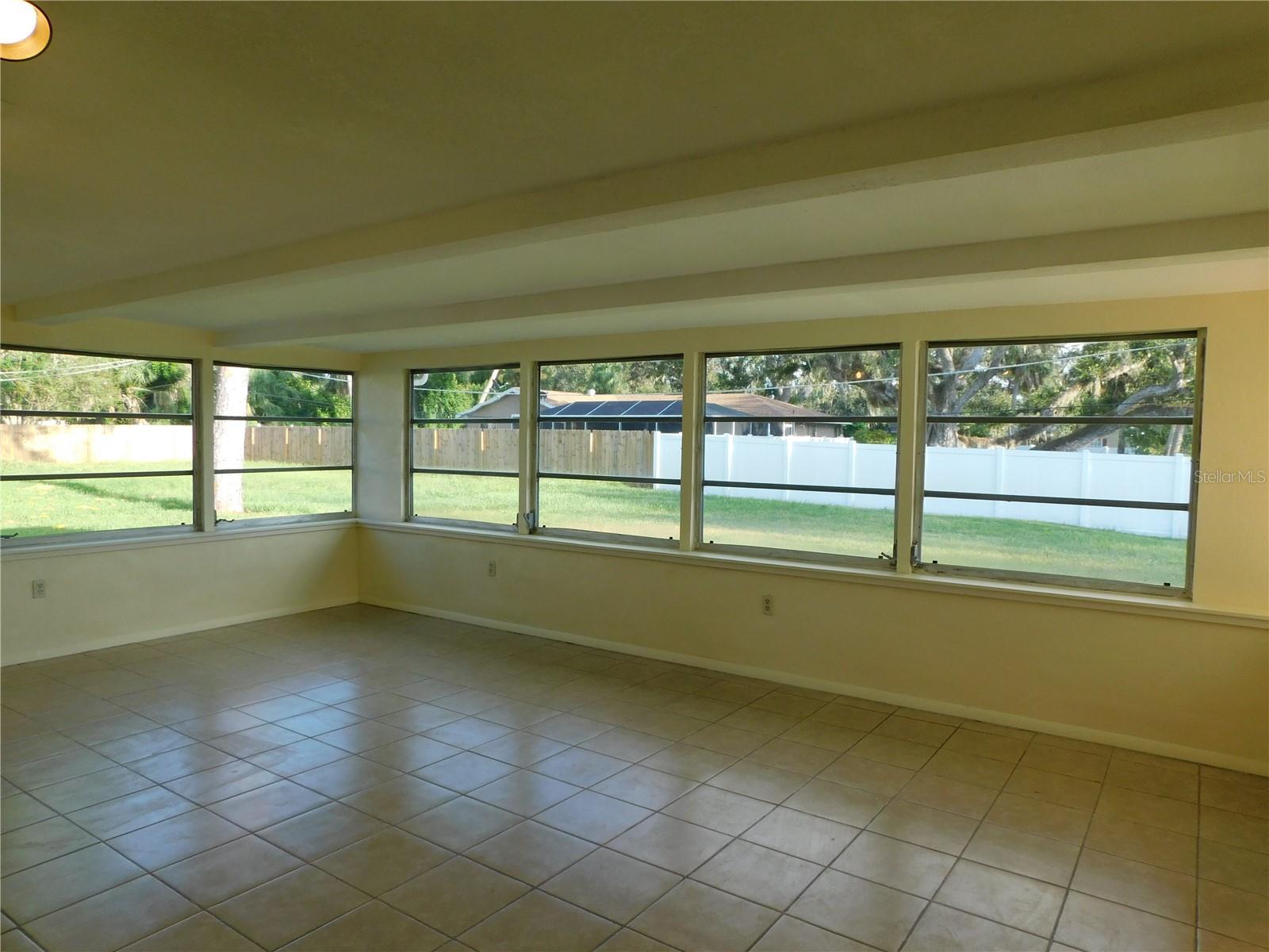 Image 21 of 30 For 21019 Randall Avenue