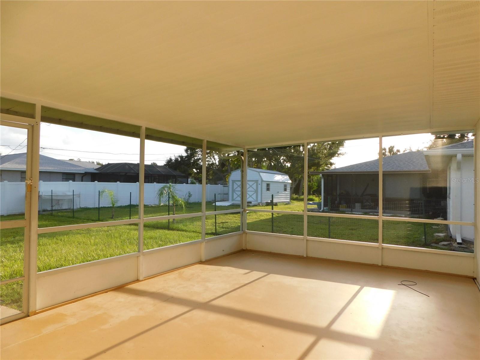 Image 26 of 30 For 21019 Randall Avenue