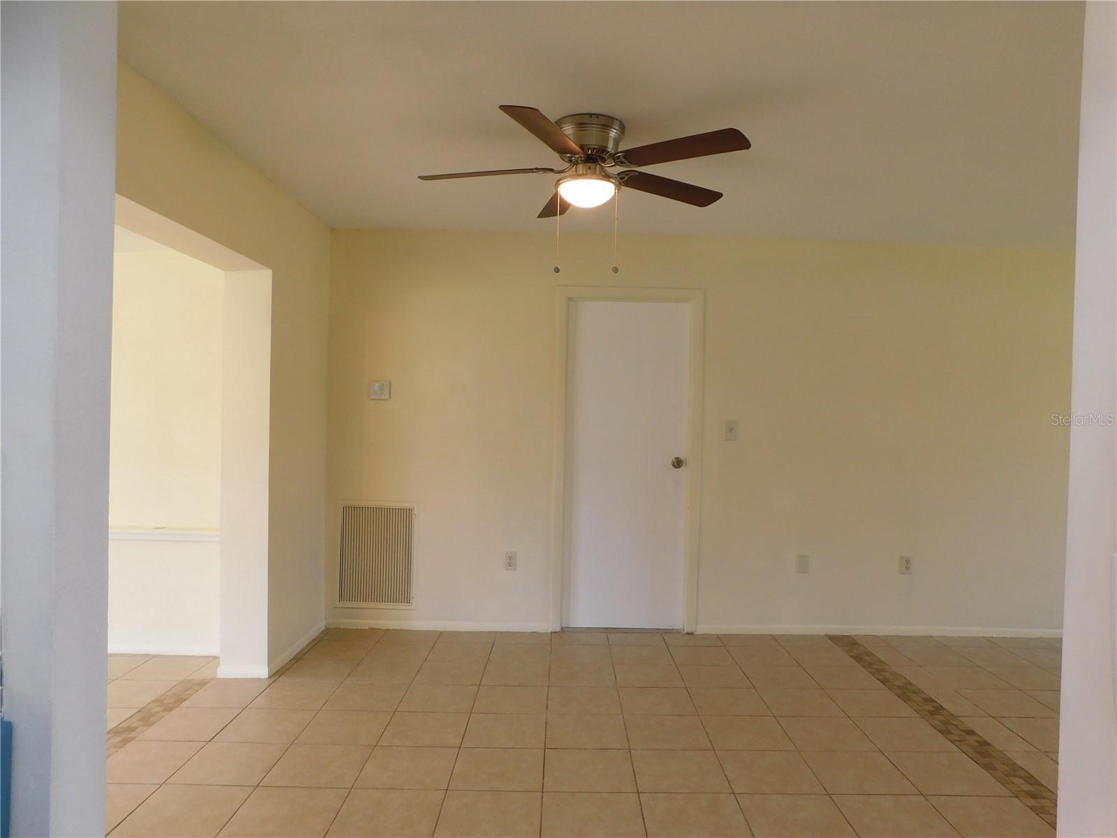 Image 29 of 30 For 21019 Randall Avenue