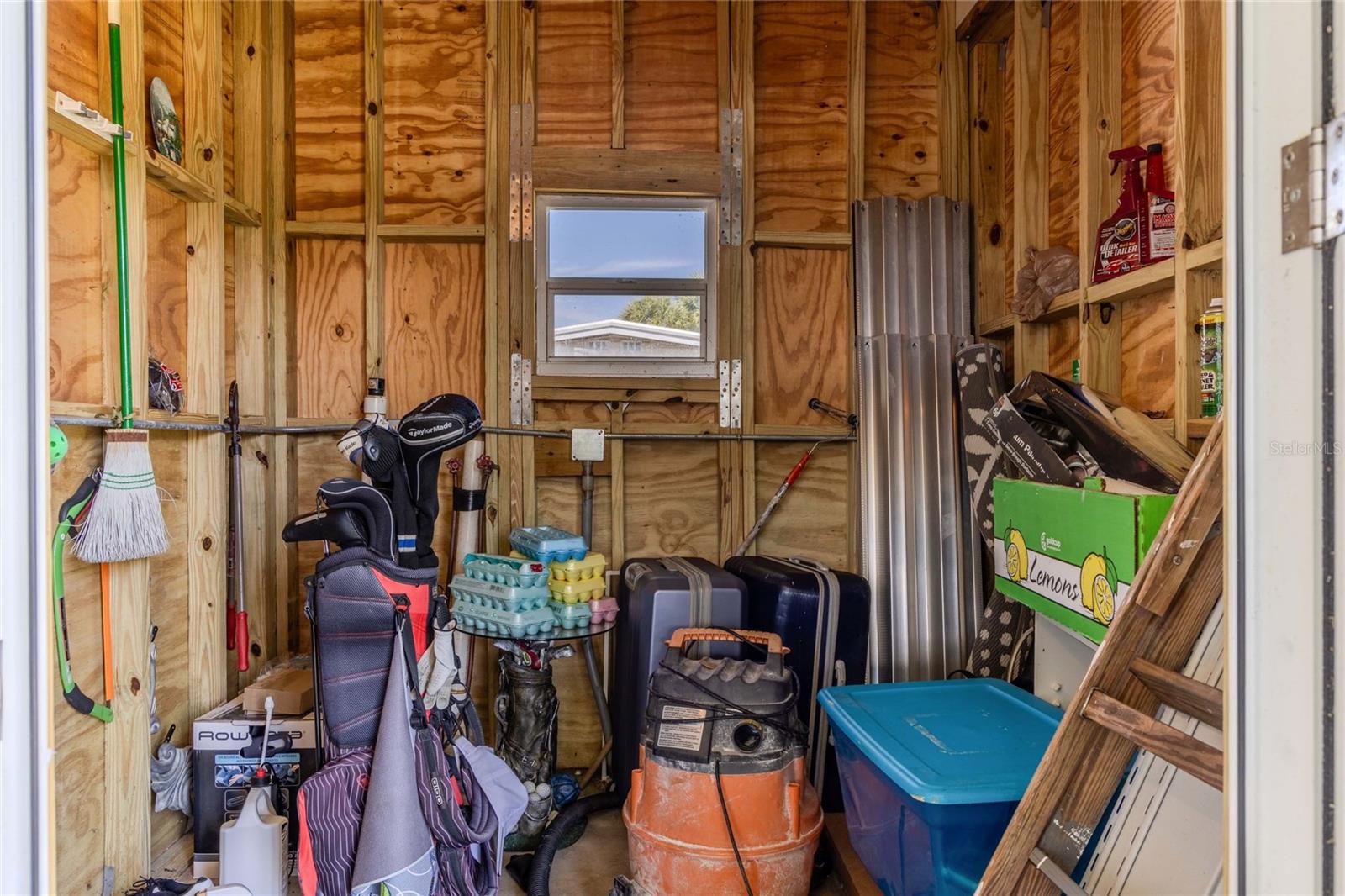 Image 34 of 41 For 2100 Kings Highway #1041