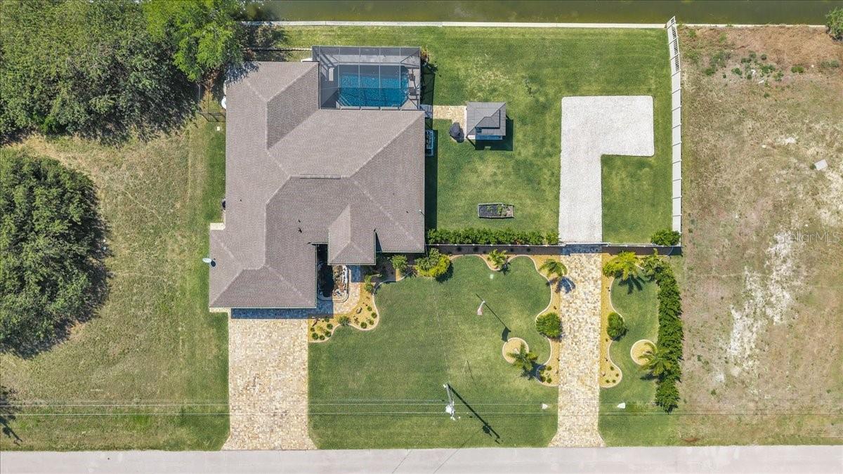 Image 39 of 50 For 330 20th Street