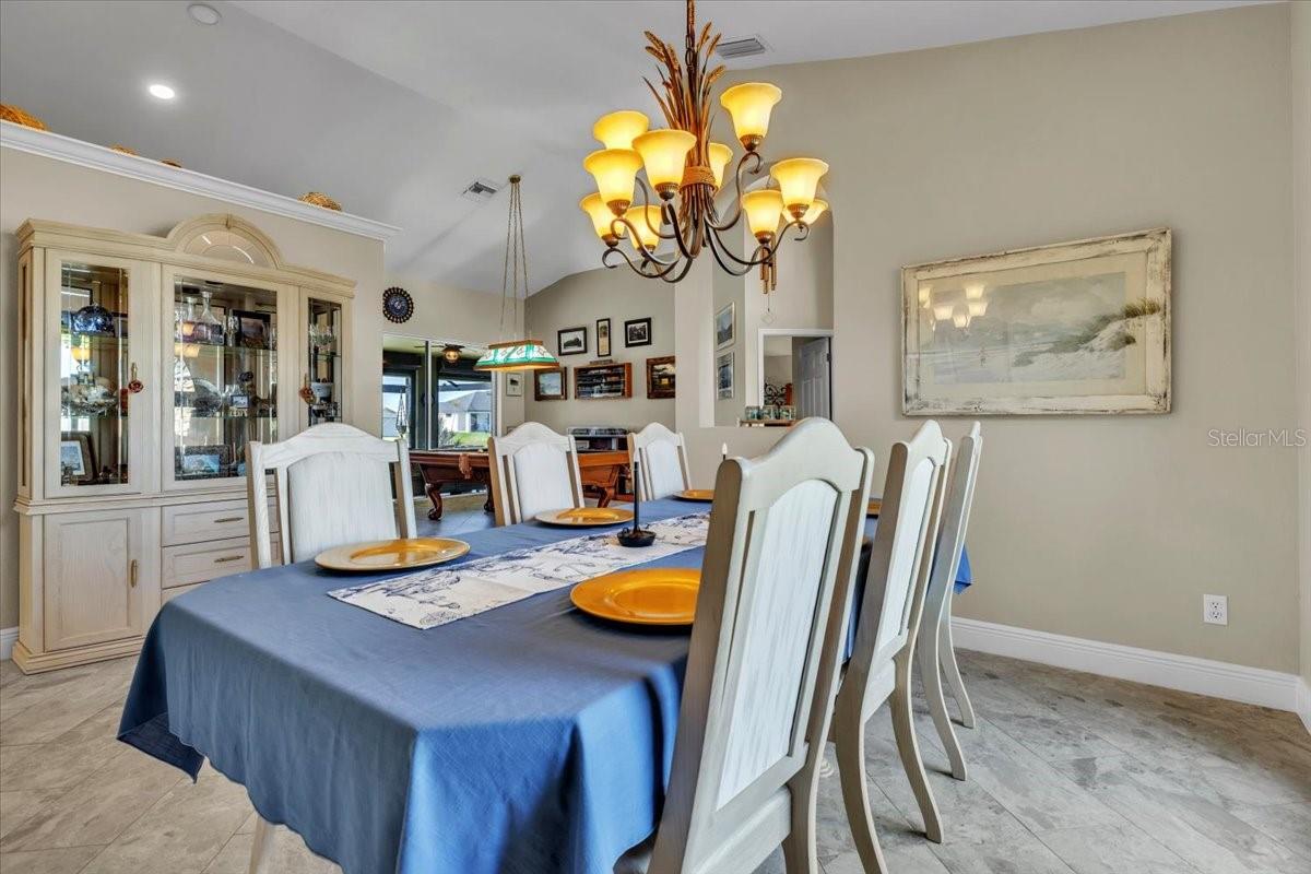 Image 7 of 50 For 330 20th Street