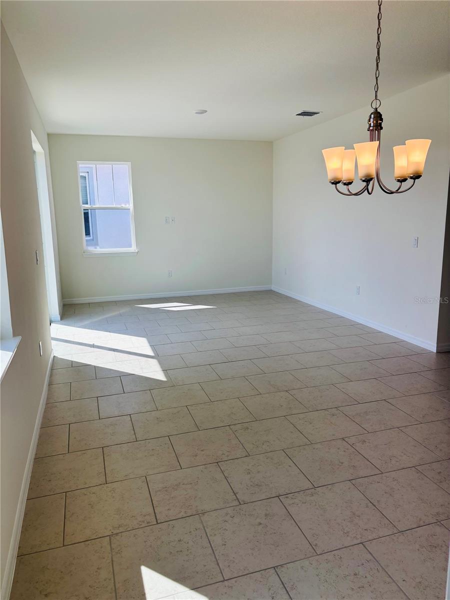 Image 3 of 4 For 2318 Selenia Street