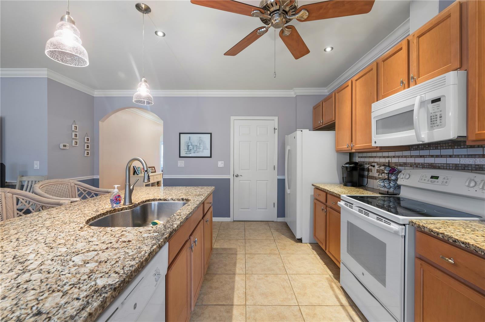 Image 17 of 76 For 7812 Mikasa Drive