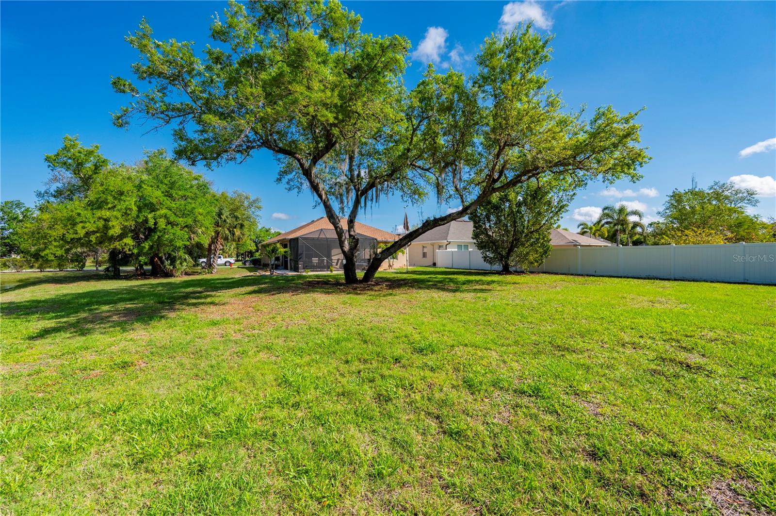 Image 54 of 76 For 7812 Mikasa Drive