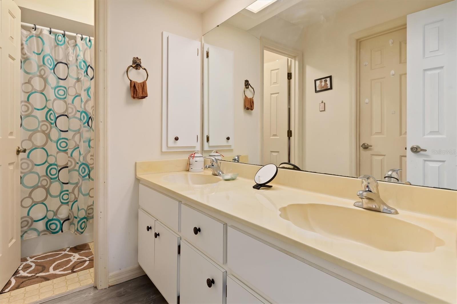 Image 18 of 37 For 23226 Midway Boulevard