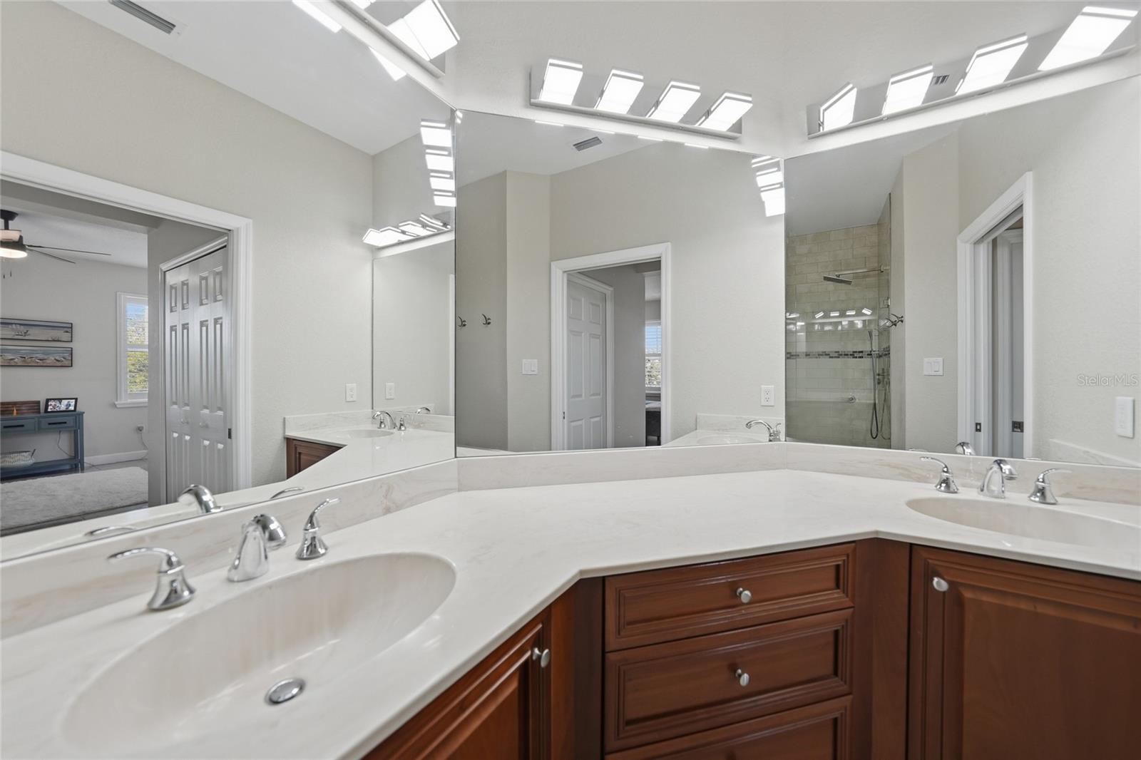 Image 20 of 39 For 17288 Acapulco Road 421