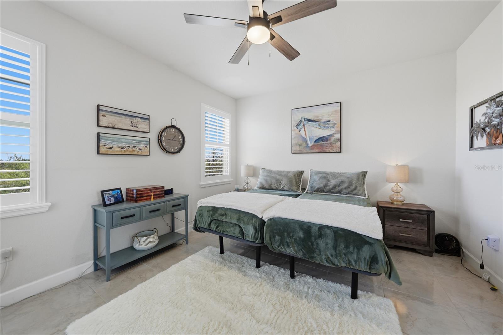 Image 22 of 39 For 17288 Acapulco Road 421