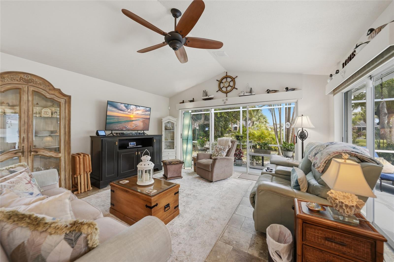 Image 13 of 64 For 194 Maracal Way