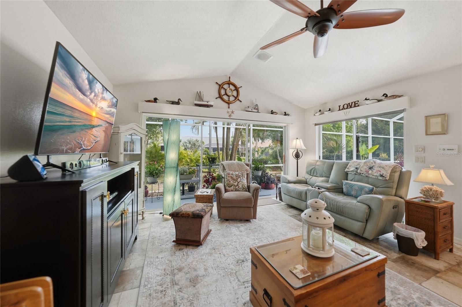 Image 20 of 64 For 194 Maracal Way