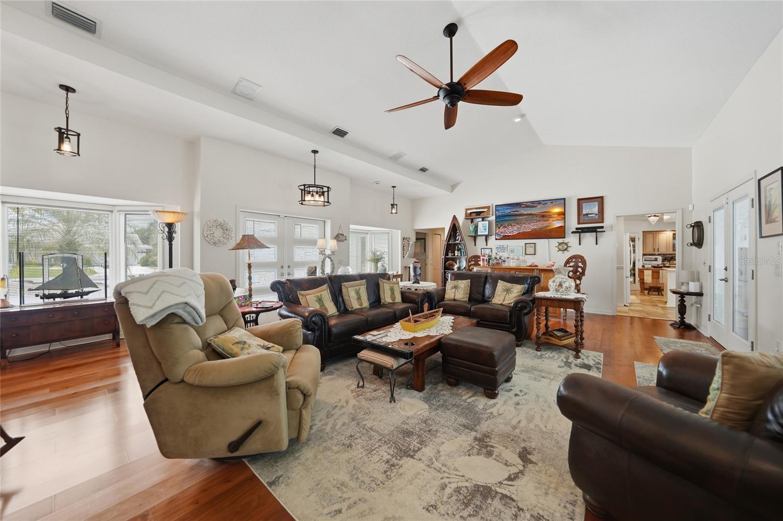 Image 22 of 64 For 194 Maracal Way