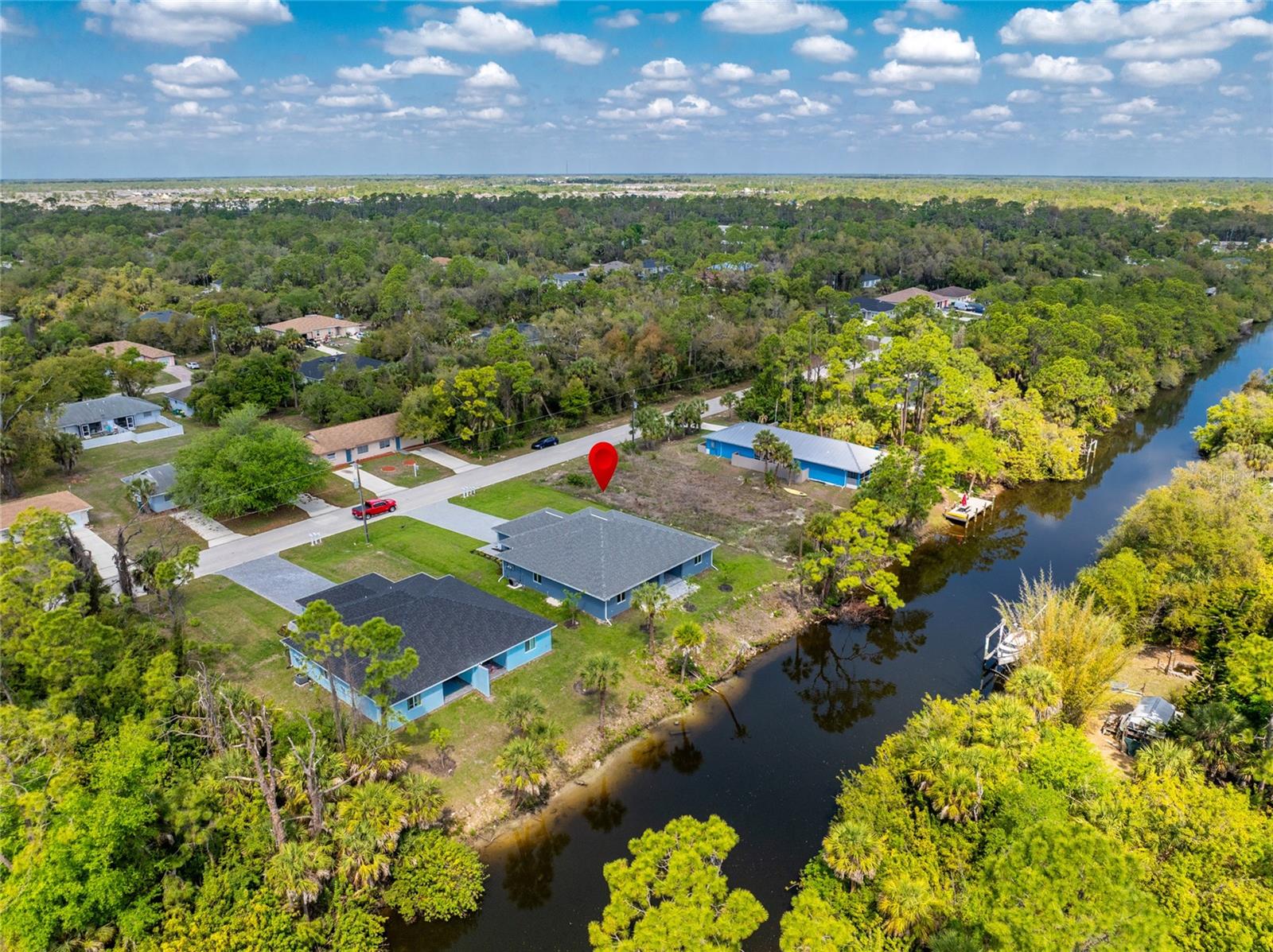 Image 2 of 67 For 2090 Como Street