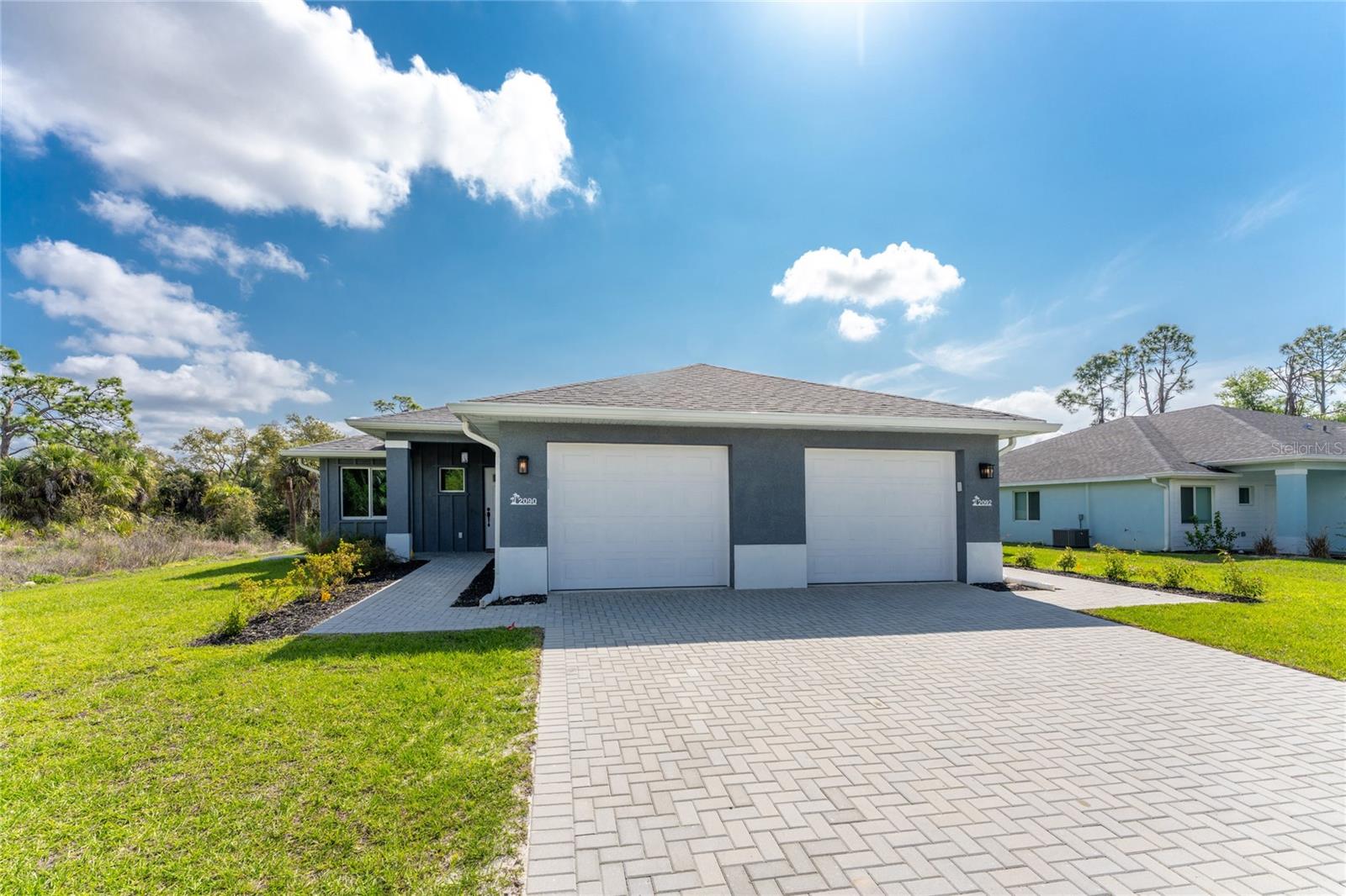 Image 51 of 67 For 2090 Como Street