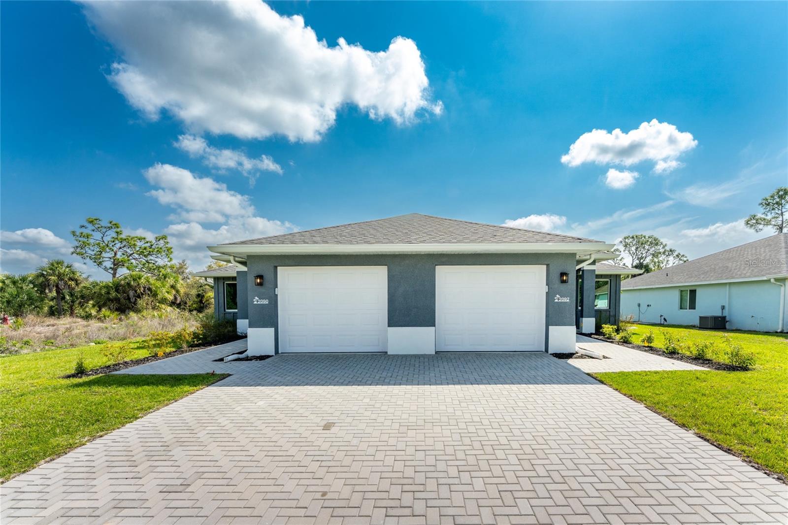 Image 57 of 67 For 2090 Como Street