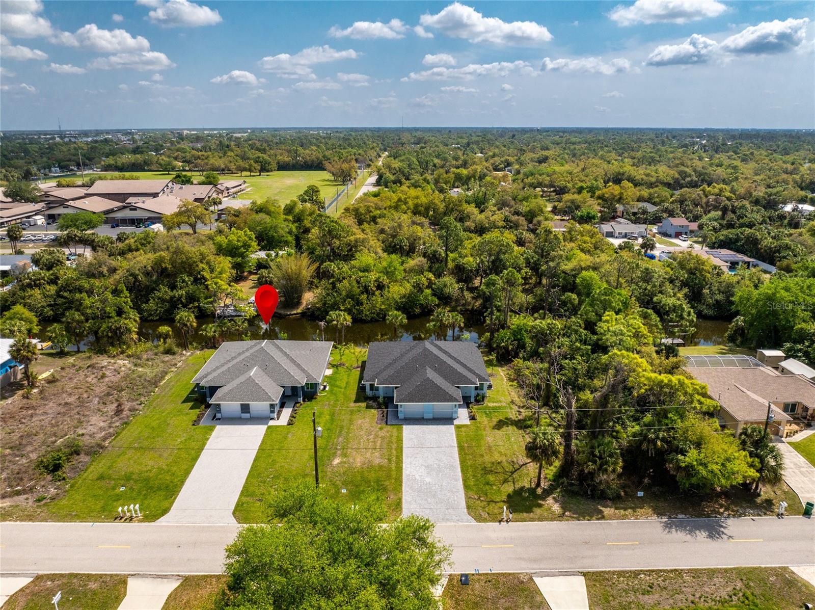 Image 60 of 67 For 2090 Como Street