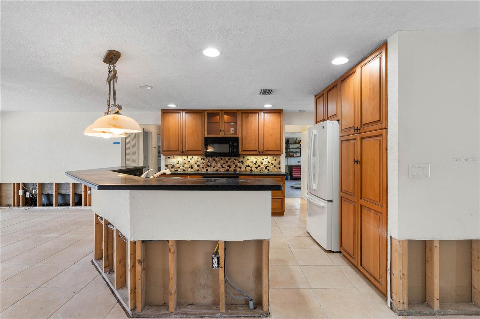 Image 24 of 45 For 2194 Bayou Road