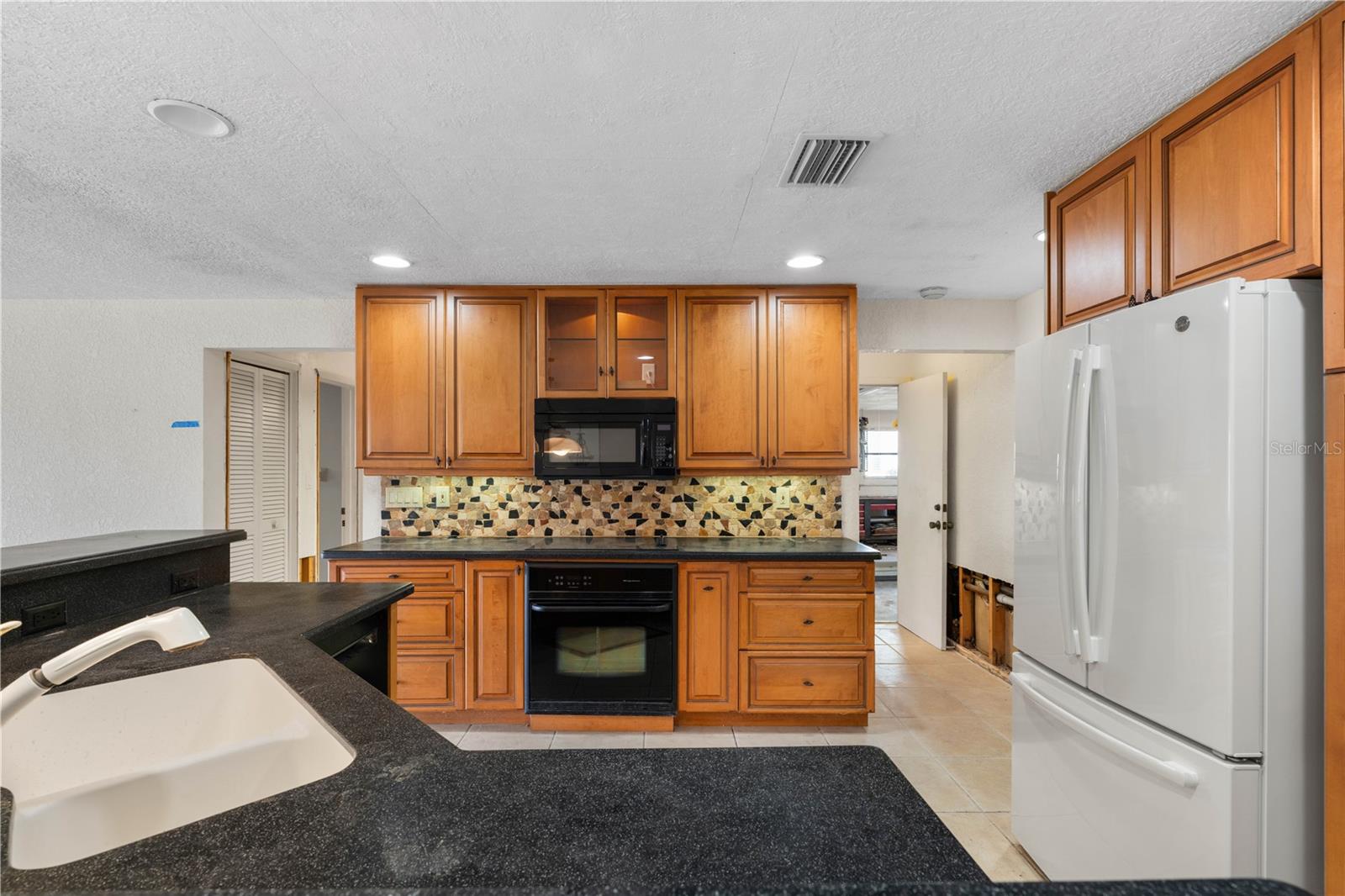 Image 8 of 45 For 2194 Bayou Road