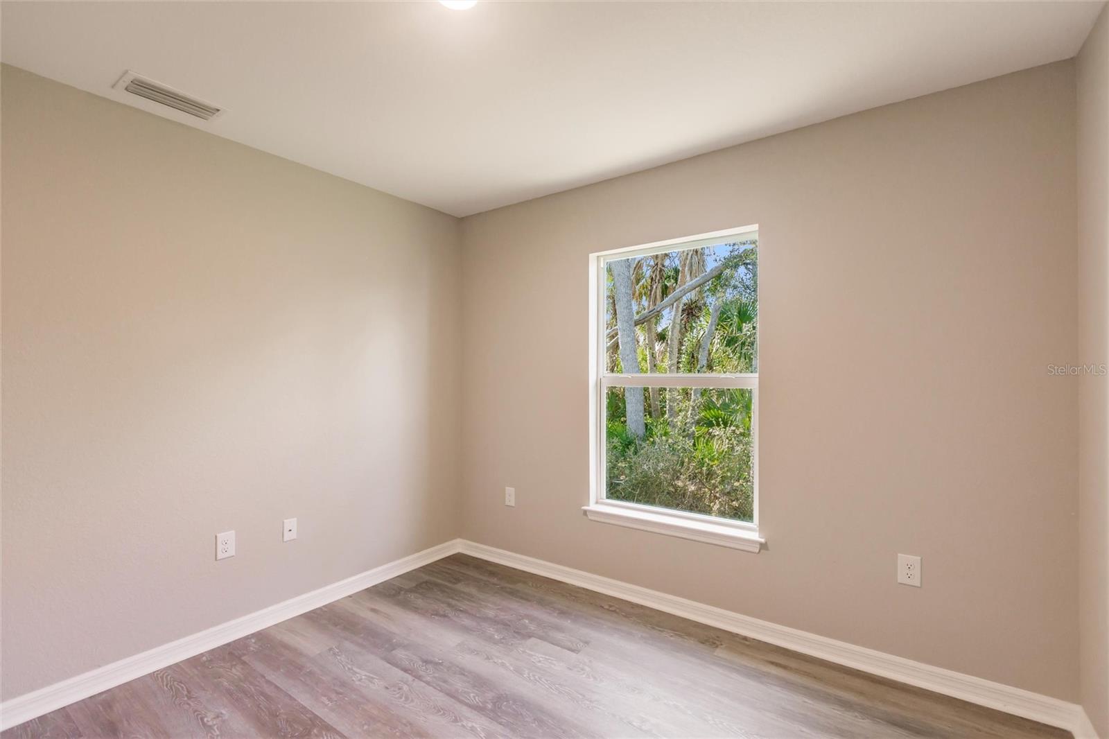 Image 23 of 50 For 173 Haddock Drive