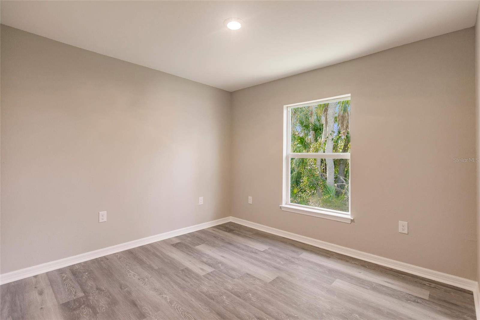 Image 25 of 50 For 173 Haddock Drive