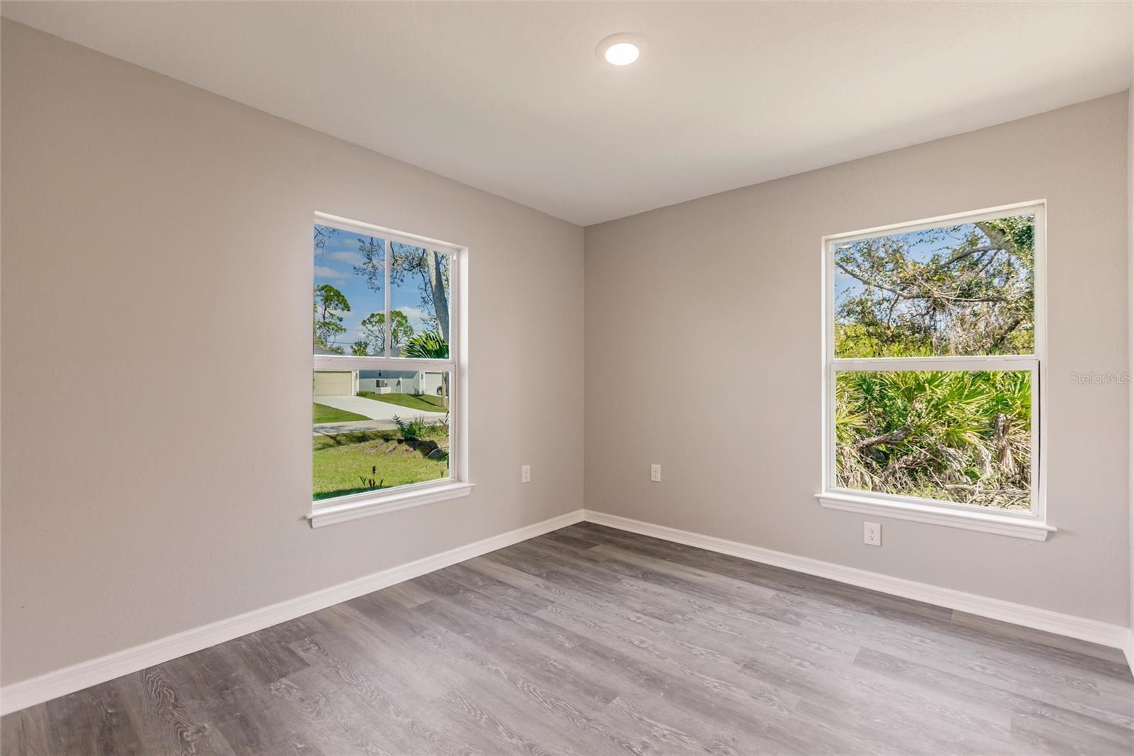 Image 28 of 50 For 173 Haddock Drive