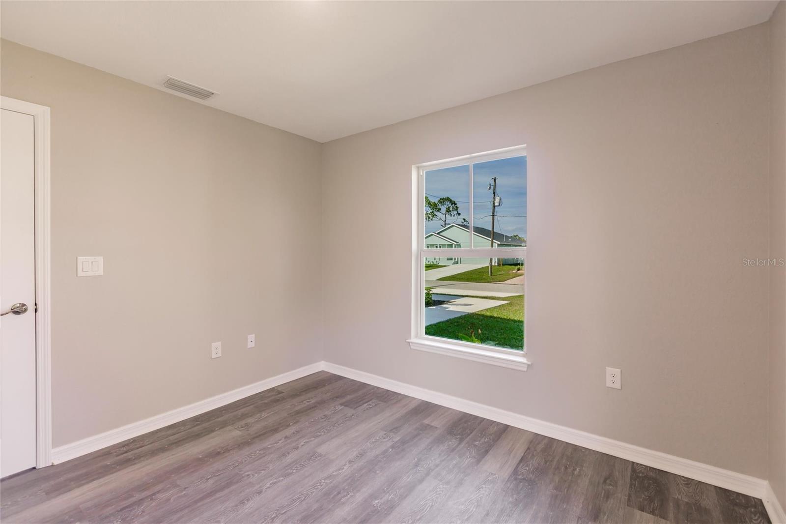 Image 31 of 50 For 173 Haddock Drive