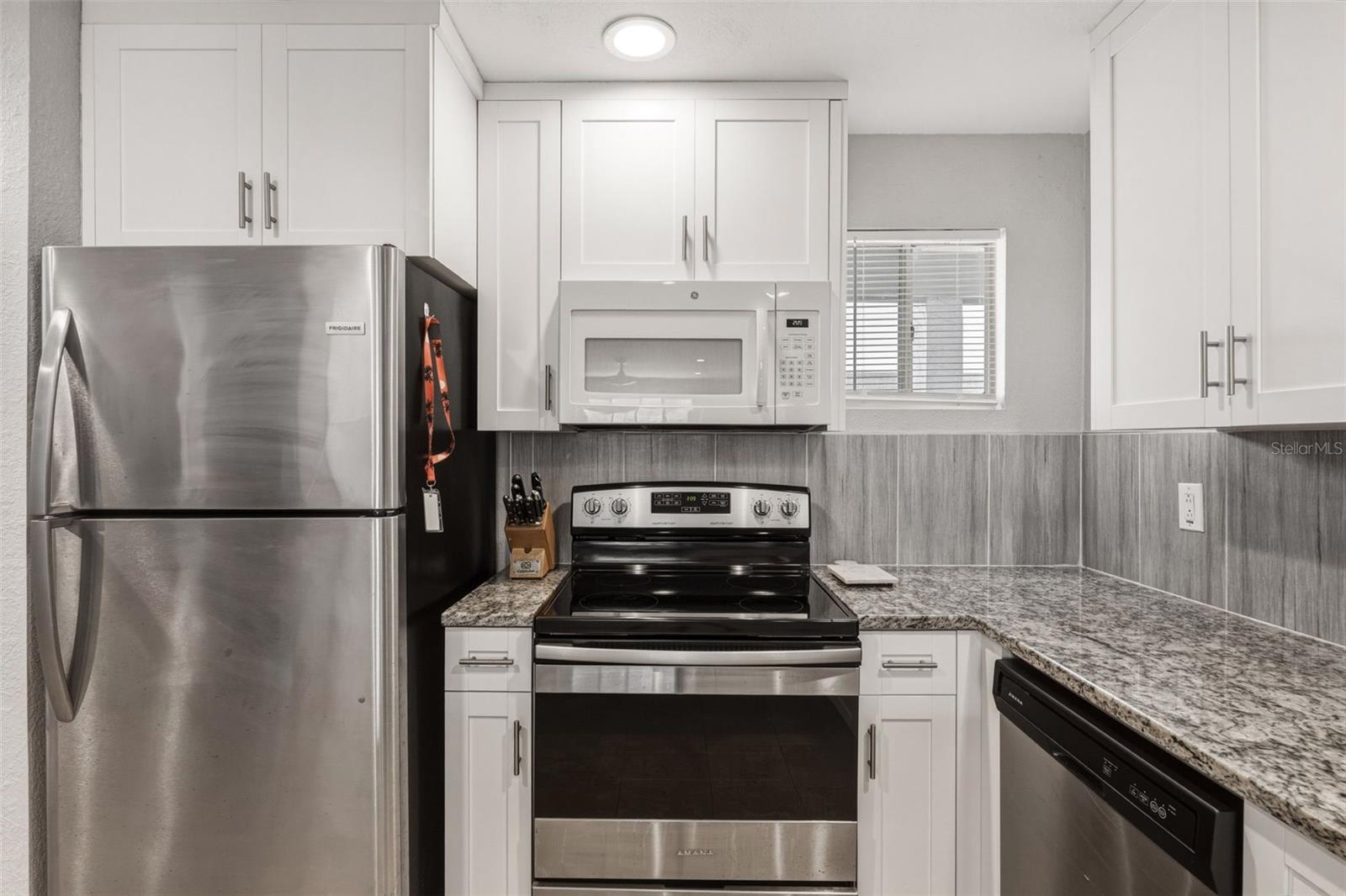 Image 12 of 42 For 22375 Edgewater Drive 224