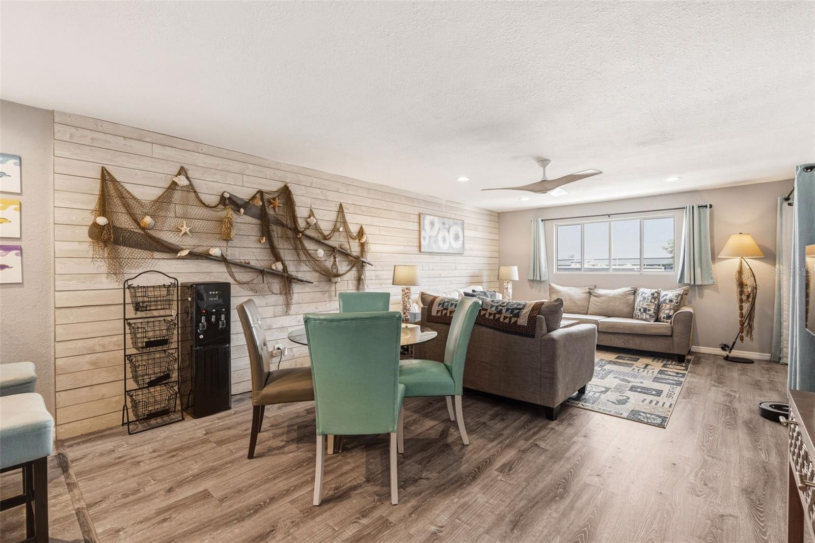 Image 13 of 42 For 22375 Edgewater Drive 224